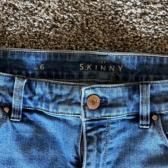 White House Black Market “The Skinny” - Picture 4 of 5